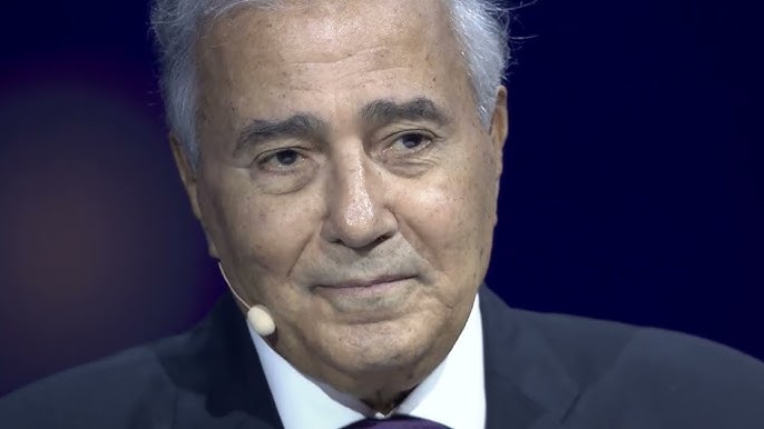 فاروق جويدة منتقدًا: النفانات أصبح شكلهن حاجة مزعجة جدًأ